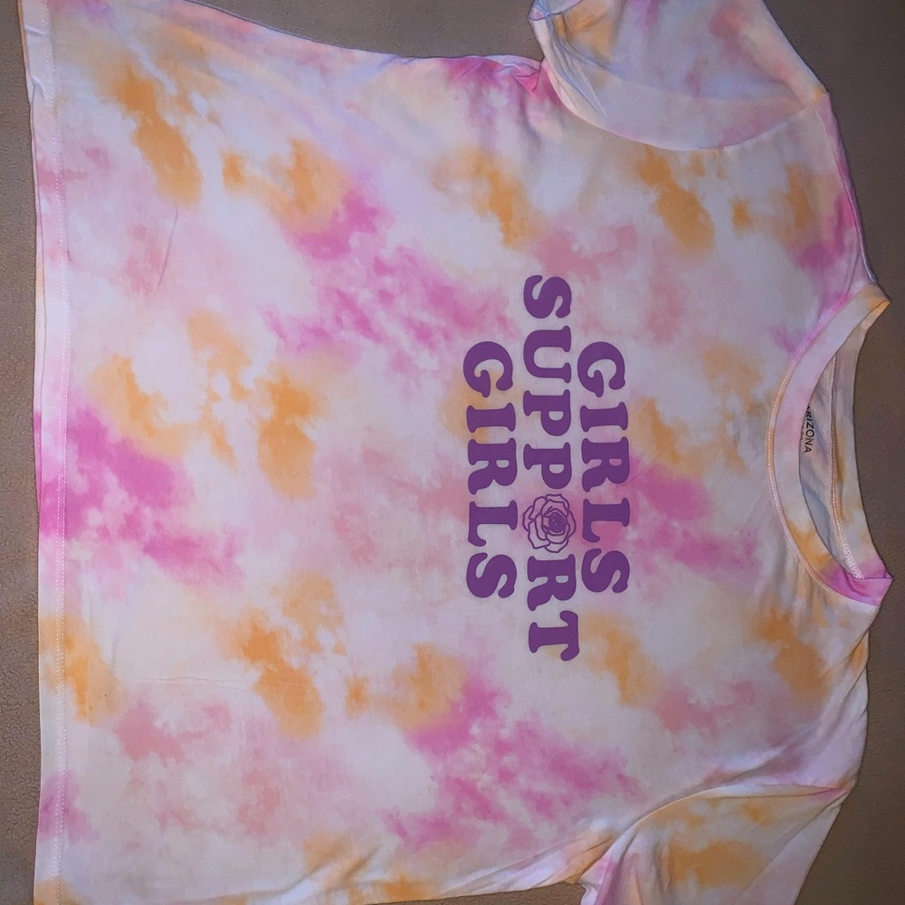 “Girls Support Girls” Graphic Tee